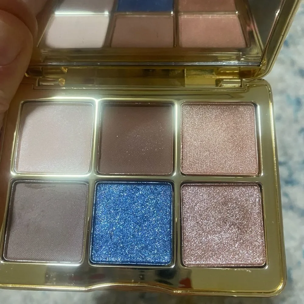 OLIVIA PALERMO O'NATUREL Eyeshadow Palette - Gold, Blue, Brown, Pink